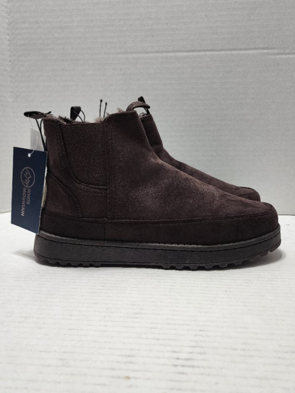 New White Mountain Isleworth Dark Brown Boot - Faux Suede & Fur - Size 8